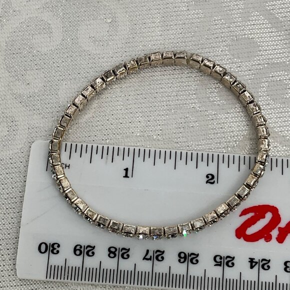 Vintage Rhinestone Jewelry Set Clip-On Earrings & Bracelet Silver Tone - Picture 5 of 5